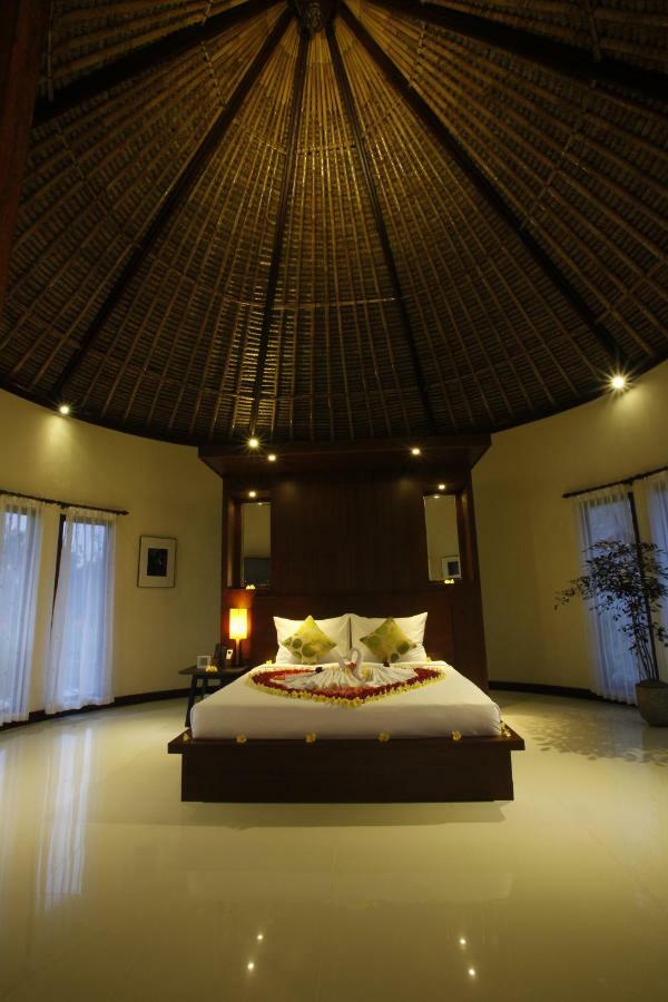 Ubud Hidden Villa Yone Village מראה חיצוני תמונה